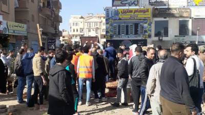 شن حملة إزالة على كافة أنواع المخالفات والاشغالات بمختلف أحياء المدينة