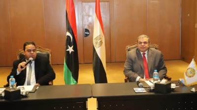 سعفان والعابد يترأسان أعمال اللجنة الفنية للتنسيق لعودة العمالة المصرية إلى ليبيا