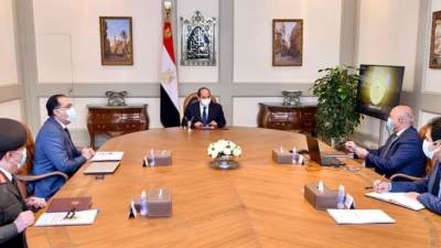 السيسي يتابع الموقف التنفيذي الخاص بتطوير منظومة الموانئ على مستوى الجمهورية