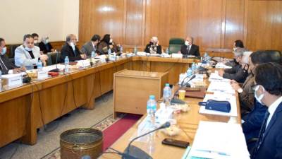 عقد إجتماع اللجنة العليا لتراخيص الشواطئ برئاسة وزير الموارد المائية