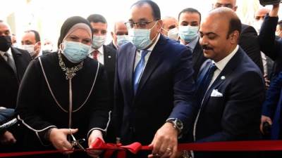 مدبولي يشهد افتتاح التوسعات لشركة "فليكس بي فيلمز مصر" لتصنيع البلاستيك