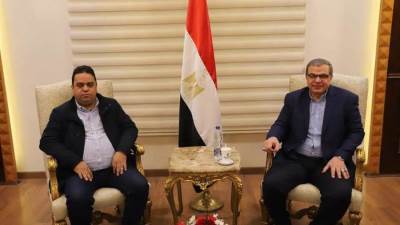 سعفان يودع وزير العمل الليبي في ختام زيارته لمصر