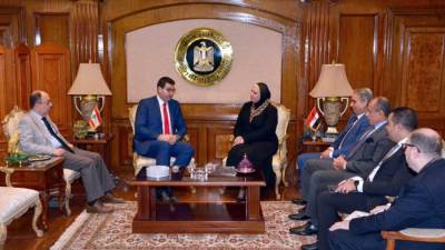 وزيرة التجارة تبحث مع وزير الزراعة اللبنانى سبل تيسير حركة التبادل التجارى