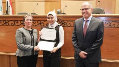 وزيرة البيئة تكرم طالبات الجامعة الألمانية لتطوير قرية الغرقانة بمحمية نبق