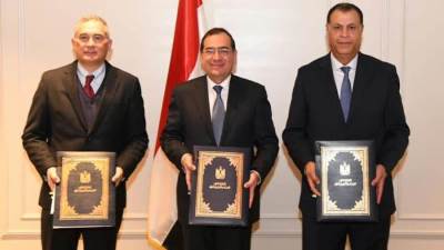 "إيني" الإيطالية تضح مليار دولار للبحث عن البترول في مصر.. (فيديو)