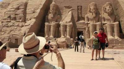 من أجل موسم سياحي ناجح.. "الصفقة" يرصد المبادرات الحكومية الداعمة للسياحة المصرية