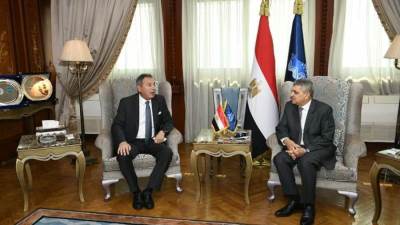 الفريق أسامة ربيع يشهد افتتاح فرع بنك مصر داخل مبنى الإرشاد بالإسماعيلية