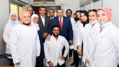 الجيش الأبيض بالخارج  يشارك في مبادرة "حياة كريمة".. تعرف علي التخصصات 