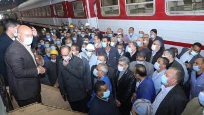 تعليمات مشددة من وزير النقل بشأن صيانة عربات القطارات