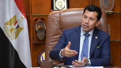 وزير الرياضة يتابع مستجدات تطوير مراكز الشباب ضمن مبادرة حياة كريمة