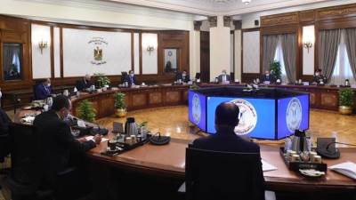 رئيس الوزراء يتابع الموقف التنفيذي لمنظومة التغذية المدرسية