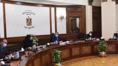 رئيس الوزراء يستكمل متابعة خطوات تنفيذ 100 إجراء مقترحة لتحفيز قطاع الصناعة