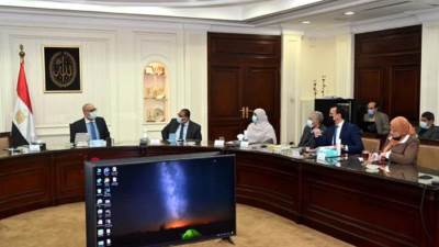 وزير الإسكان يتابع موقف وحدات المبادرة الرئاسية "سكن لكل المصريين"