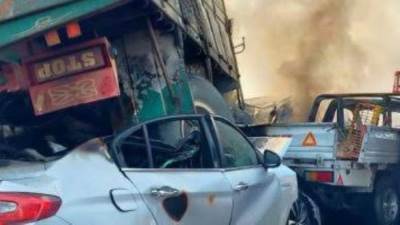 النيابة العامة تقرر التحفظ على السيارة النقل المتسببة بحادث الدائري الأوسطي