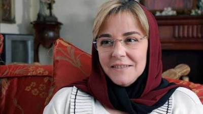 سمية الخشاب تنعى الفنانة مها أبو عوف