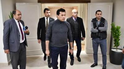 وزير الرياضة بمقر الوزارة بالحي الحكومي بالعاصمة الإدارية الجديدة.. ماذا يفعل؟