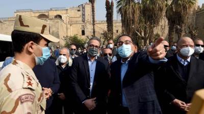 بالصور.. رئيس الوزراء يتفقد عدداً من مشروعات إحياء القاهرة التاريخية