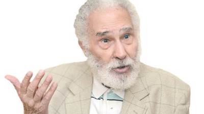 نجلة عبد الرحمن أبو زهرة تكشف ٱخر التطورات الصحية له