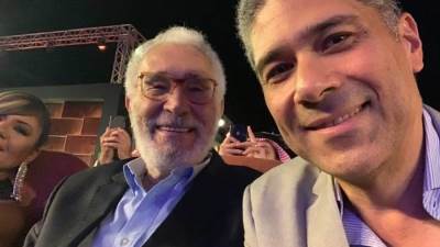 نجل عبد الرحمن أبو زهرة يثير قلق الجمهور علي صحة والده