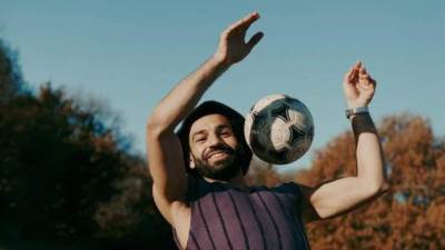 صلاح اثناء جلسة تصويره مع"GQ":"أريد البقاء في ليفربول لكن الأمر ليس بيدي"