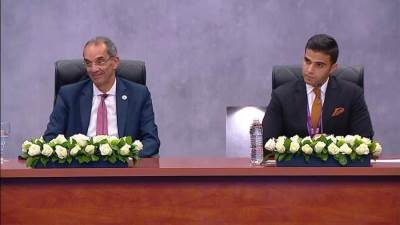 وزير الإتصالات: ننفذ مشروعا لتحويل الجامعات المصرية إلى جامعات رقمية