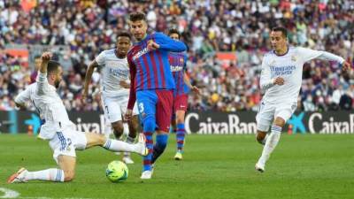 ريال مدريد ينجح في التقدم على برشلونة في الوقت الإضافي