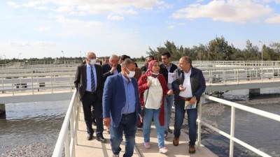 مسئولو "الإسكان" يتفقدون مشروعات تطوير منظومة الصرف الصحى بمدينة السادات