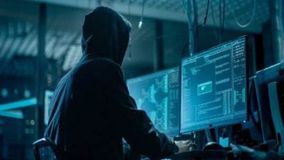 قراصنة يقطعون الإنترنت عن الحكومة الأوكرانية.. هجوم سيبراني عنيف