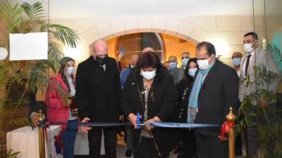 وزيرة الثقافة تفتتح الدورة 32 من صالون الشباب