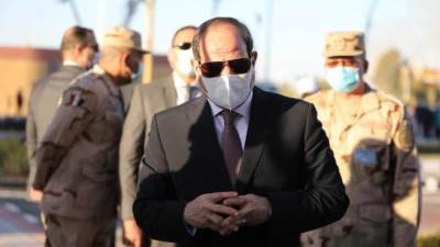 الرئيس السيسي يستقبل وزير خارجية الجزائر ويثمن العلاقات الثنائية بين البلدين