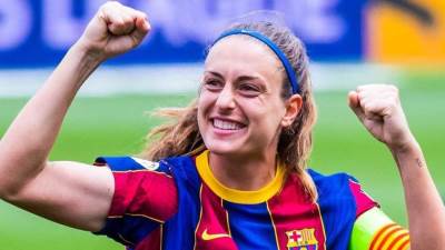 اليكسيا بوتياس تفوز بافضل لاعبة كرة قدم في العالم