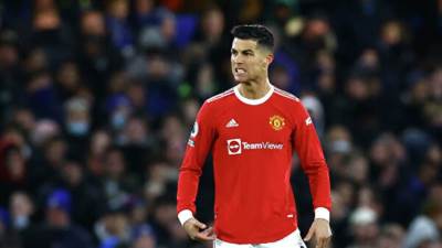 بعد جائزته الخاصة من الفيفا.. كرستيانو يعلق: "لقد حققت أرقام كثيرة"