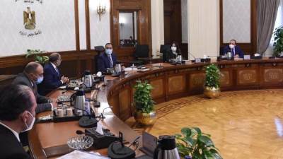 رئيس الوزراء يستعرض الموقف التنفيذي لمشروعات "التنمية المحلية" فى مبادرة "حياة كريمة"