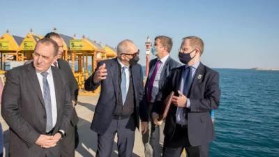 اقتصادية قناة السويس تستقبل السفير البريطاني ووفدًا بريطانيًا رفيع المستوى