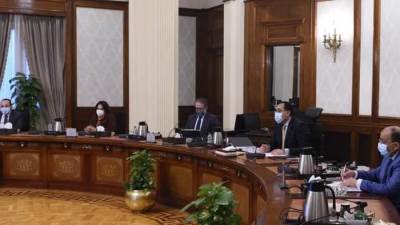 رئيس الوزراء يتابع خطوات تطوير وإعادة إحياء مدينة إسنا التاريخية