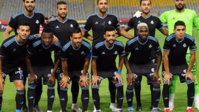 نادي بيراميدز يتلقى إخطارًا من "الكاف" بموعد وحكام مباراته امام الأهلي طرابلس