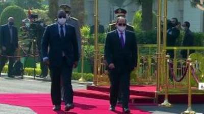الرئيس السيسي يستقبل نظيره السنغالي بقصر الاتحادية