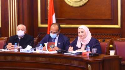 وزيرة التضامن تستعرض جهود الوزارة في تنظيم الأسرة والاستثمار في البشر