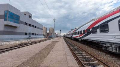 وزير النقل يعلن دخول برج الإشارات الرئيسى ببعض المحطات.. تعرف على التفصيل