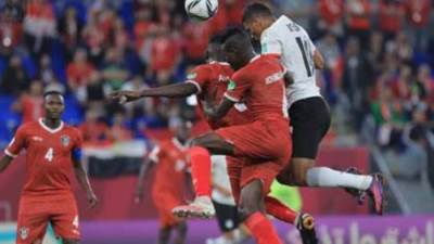 "كاف": فرعون يحمل آمال المصريين وأسدٌ أطلسي يسعى للانقضاض