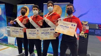 وزير الرياضة يهنىء بعثة مصر بالفوز فى بطولة الاتحاد الأوروبى لسلاح السيف