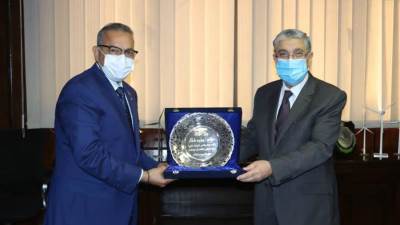 وزير الكهرباء يلتقى براؤول سيكا نائب رئيس شركةL&T الهندية لبحث سبل التعاون