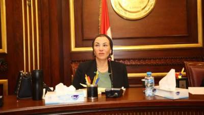 وزيرة البيئة تستعرض سياسات الحكومة حول الإجراءات المتخذة لمواجهة ظاهرة تغير المناخ