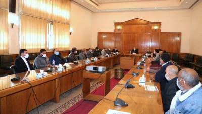 وزير الري: يكرم القائمين بتنفيذ أعمال خفض المناسيب فى بحيرة وادى مريوط