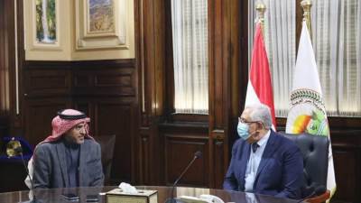 "القصير" يلتقي برئيس شركة "دواجن الوطنية" السعودية ويؤكد على دعم الدولة للمستثمرين