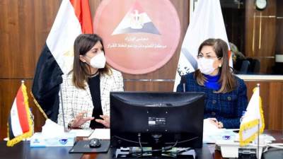 وزيرتا الهجرة والتخطيط تعقدان اجتماعا في إطار الاستعداد لمؤتمر "مصر تستطيع بالصناعة"
