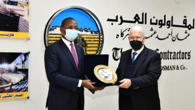 وزير الاسكان الايفوارى يزور مشروعات المقاولون العرب