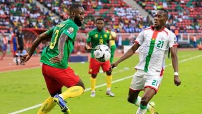 بوركينا فاسو تكتسح الكاميرون بثلاثية نظيفة.. الخيول يسرعون للمركز الثالث
