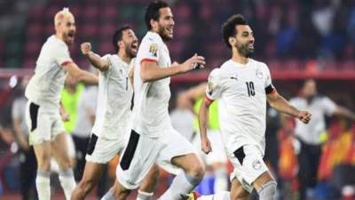 خاص للصفقة.. سفير مصر بالكاميرون يوضح آخر المستجدات قبل مباراة مصر والسنغال