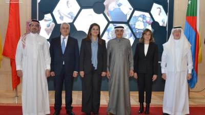 وزيرة التخطيط تلتقي رئيس مجموعة البنك الاسلامي للتنمية لبحث سبل تعزيز التعاون